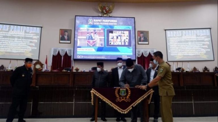 89777-pengesahan-apbd-2021-banten.jpg